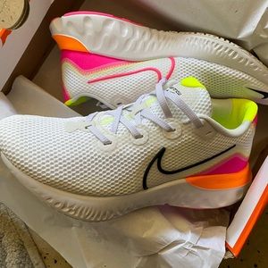 Nike women sneakers